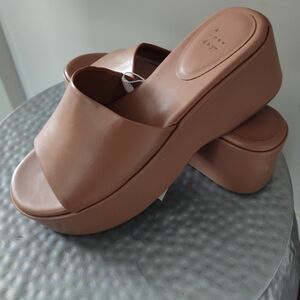 A New Day Women's Tan Platform Sandals